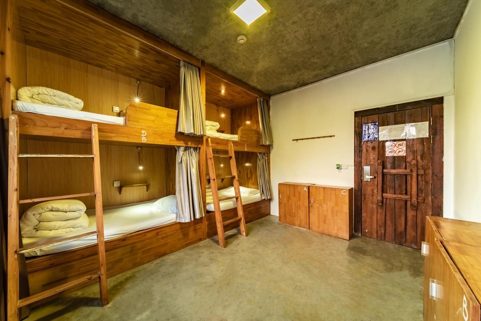 Yangshuo Sudder Street Guesthouse Room photo